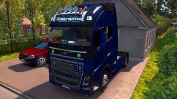 New Volvo FH16 Accessories + Interior