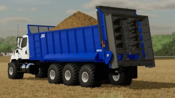 Freightliner 108SD with JBS 2248 Manure Spreader FS22